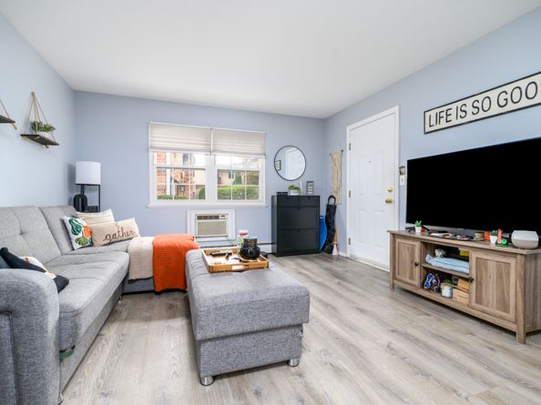 151 Courtland Avenue APT 4G, Stamford CT 06902