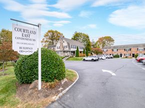 151 Courtland Avenue APT 4G, Stamford CT 06902