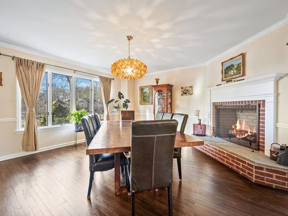 77 Aspen Lane, Stamford CT 06903