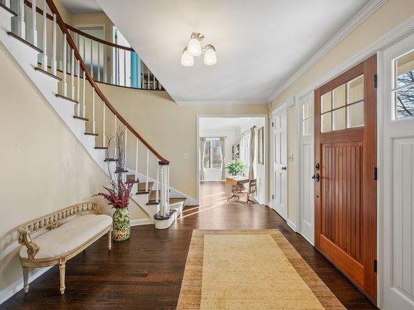 77 Aspen Lane, Stamford CT 06903