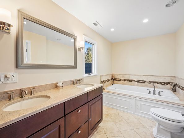 77 Aspen Lane, Stamford CT 06903