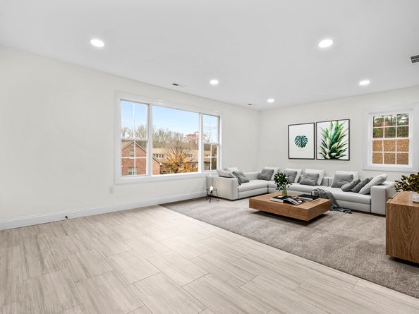 35 Village Walk 35, Wilton CT 06897