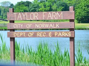 199 Gregory Boulevard I4, Norwalk CT 06855