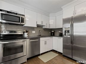 199 Gregory Boulevard I4, Norwalk CT 06855