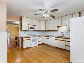 305 Aspetuck Trail 305, Shelton CT 06484