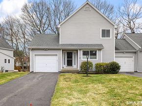 305 Aspetuck Trail 305, Shelton CT 06484
