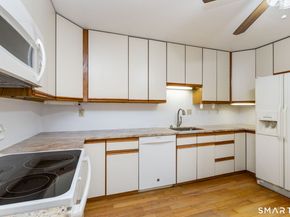 305 Aspetuck Trail 305, Shelton CT 06484
