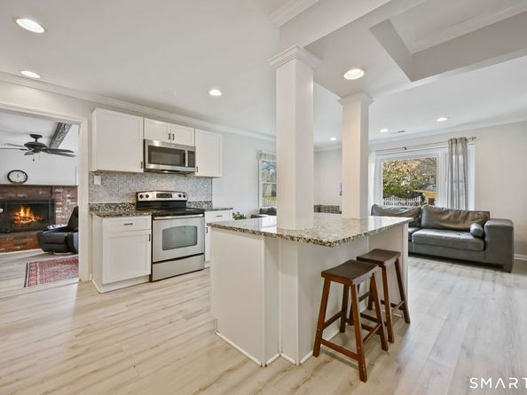 5 Sanford Place, Stratford CT 06615