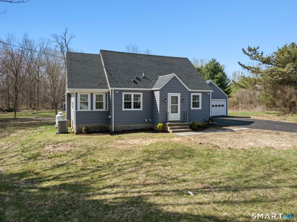 395 Cross Hill Road, Monroe CT 06468