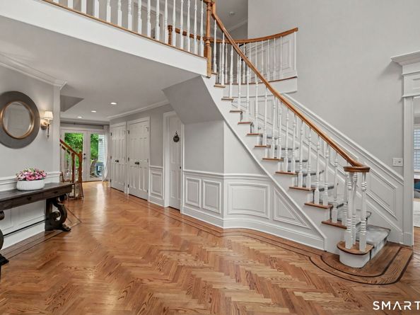 596 Silvermine Road, New Canaan CT 06840