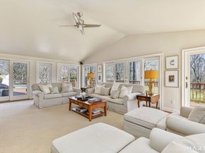 54 Saint George Lane, New Canaan CT 06840