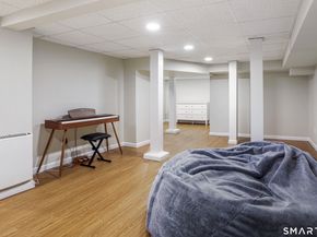 39 Park Place 39, New Canaan CT 06840