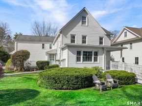 39 Park Place 39, New Canaan CT 06840