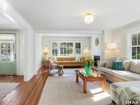 39 Park Place 39, New Canaan CT 06840
