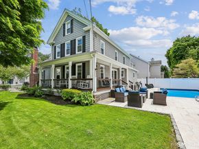 7 Ennis Lane, Fairfield CT 06824