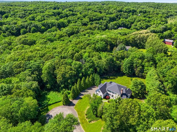 30 Carriage Drive, Easton CT 06612