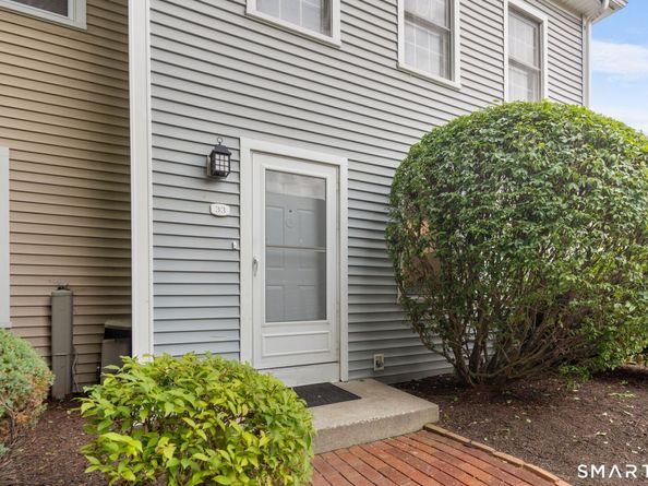 1 E Hayestown Road 33, Danbury CT 06811