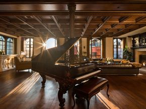 704 Broadway PH, New York NY 10003