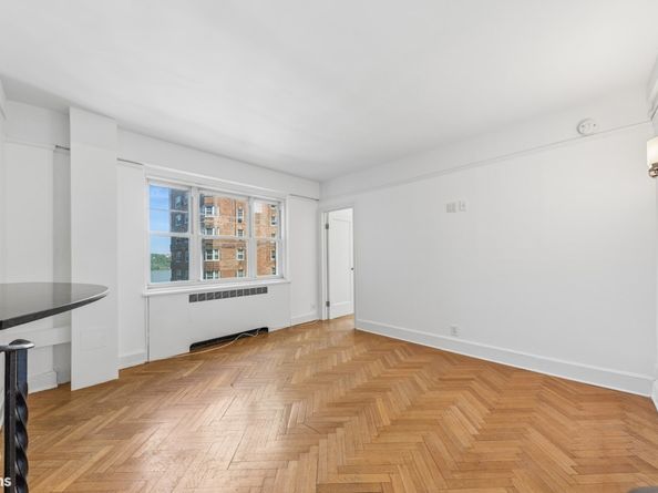 140 Cabrini Boulevard 37, New York NY 10033