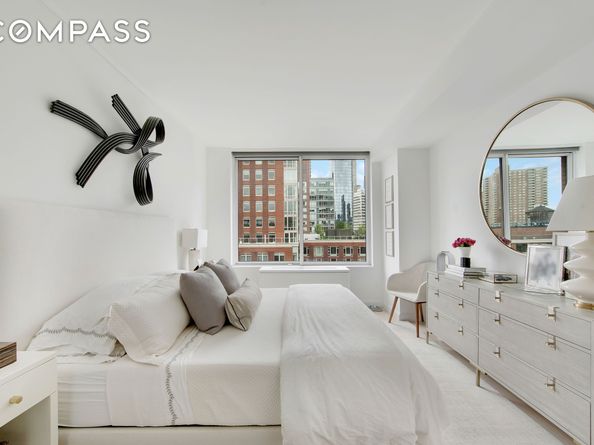 212 Warren Street 17S, New York NY 10282
