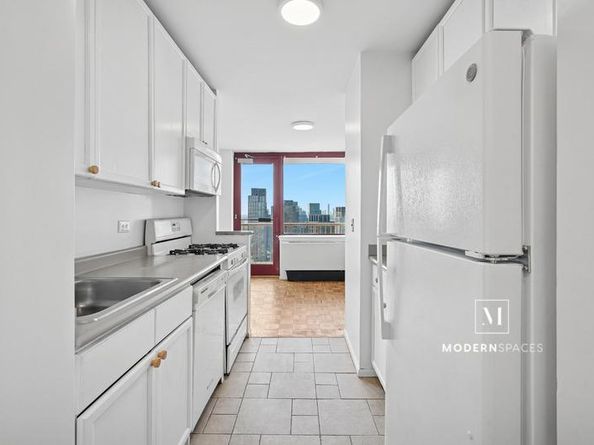 4-74 48th Avenue 35L, Queens NY 11109