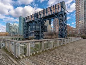 4-74 48th Avenue 35L, Queens NY 11109