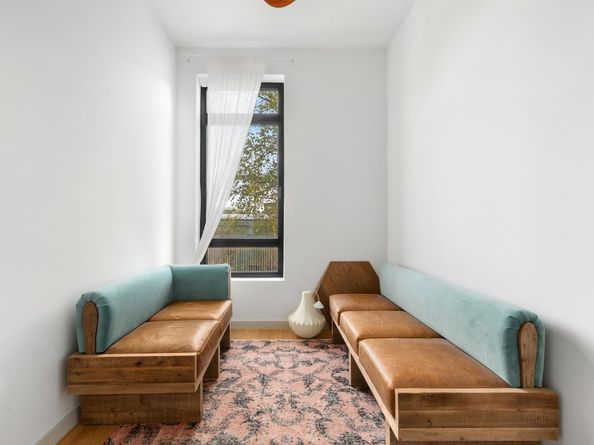 264 Greene Avenue 3, Brooklyn NY 11238