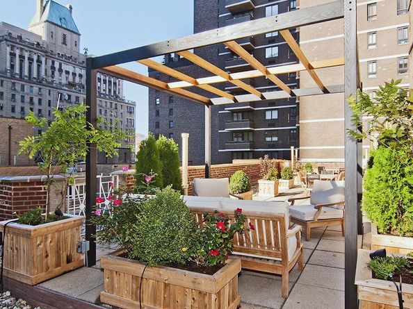 333 West 57th Street 302, New York NY 10019