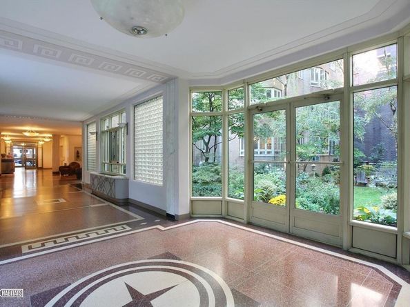 333 West 57th Street 302, New York NY 10019