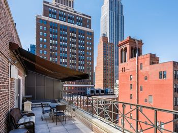 220 Madison Avenue
