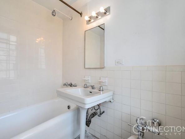 45 Tudor City Place 1517, New York NY 10017