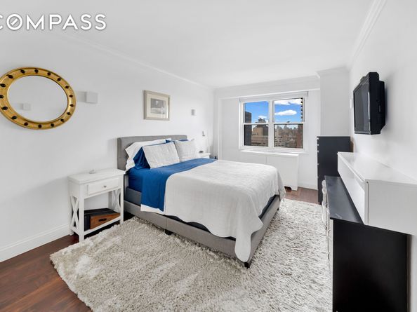400 East 54th Street 26D, New York NY 10022