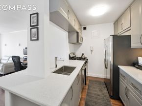 400 East 54th Street 26D, New York NY 10022