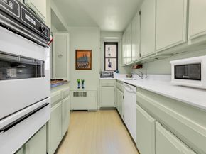 301 East 48th Street 17F, New York NY 10017