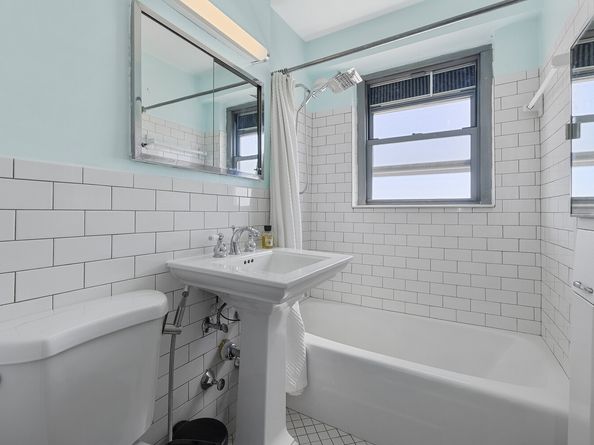 1020 Grand Concourse 12V, Bronx NY 10452