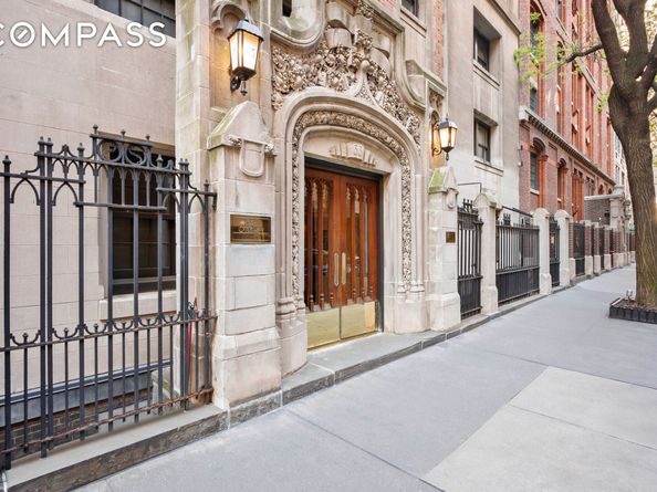 33 West 67th Street 4M, New York NY 10023