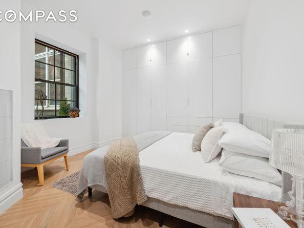 33 West 67th Street 4M, New York NY 10023