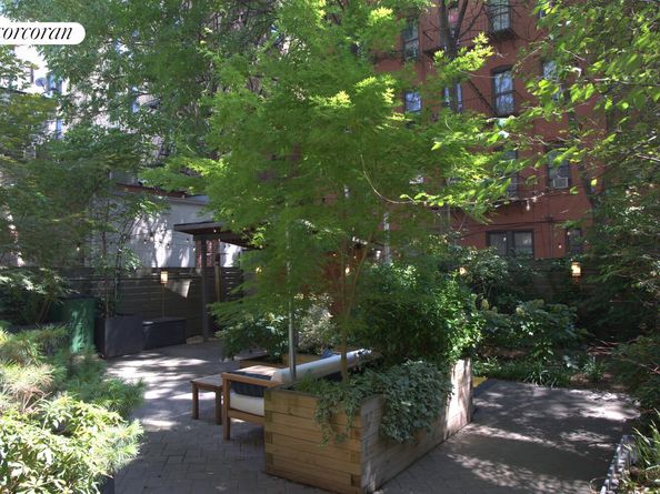 15 East 19th Street BD, Brooklyn NY 11226