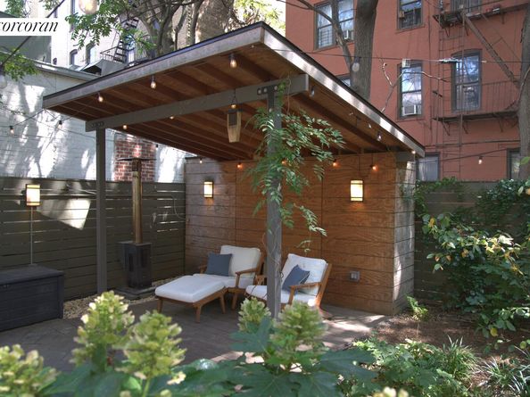 15 East 19th Street BD, Brooklyn NY 11226