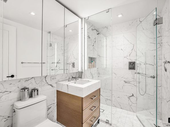 210 Warren Street 16F, New York NY 10282