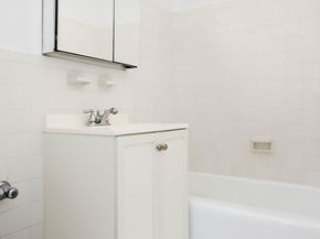 155 East 38th Street 17A, New York NY 10016