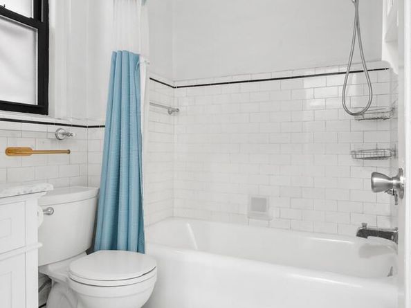 211 East 35th Street 2C, New York NY 10016