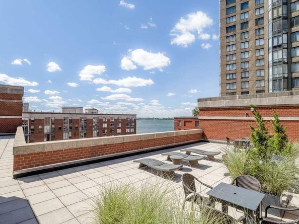300 Rector Place 6E, New York NY 10280