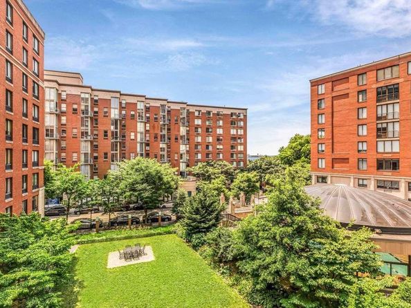 300 Rector Place 6E, New York NY 10280