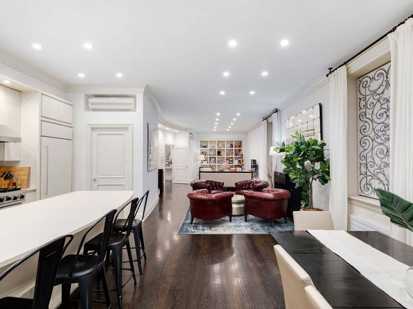 104 Charlton Street 1/2E, New York NY 10014