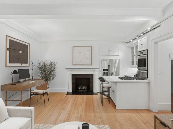 212 East 48th Street 2E, New York NY 10017