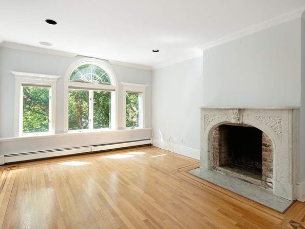 238 West 11th Street, New York NY 10014