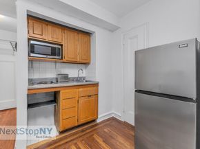 320 East 42nd Street 1315, New York NY 10017