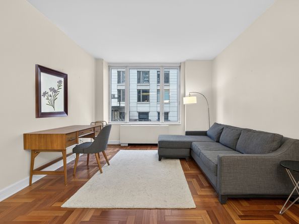 220 Riverside Boulevard 3R, New York NY 10069