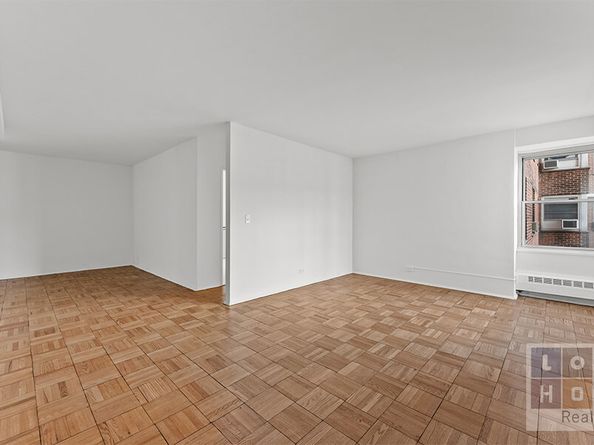 473 Fdr Drive 905, New York NY 10002